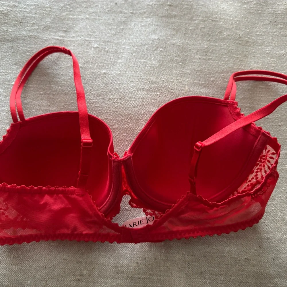 Marie Jo 38B. Like new